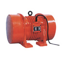 振動(dòng)電機(jī)，振動(dòng)篩，提升機(jī)，輸送機(jī)，振動(dòng)設(shè)備，振動(dòng)機(jī)械，化工機(jī)械，礦山機(jī)械，新鄉(xiāng)市鑫原振動(dòng)設(shè)備有限公司