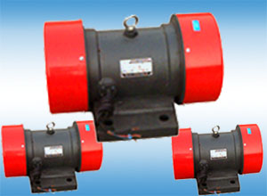 河南振動(dòng)電機(jī)、新鄉(xiāng)振動(dòng)篩、圓振動(dòng)篩1