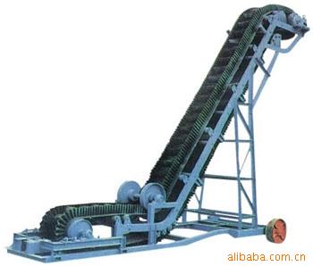 大傾角帶式輸送機(jī)