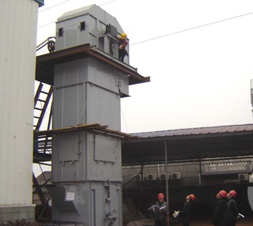 NE斗式提升機(jī)，板鏈斗式提升機(jī)，板鏈提升機(jī)，斗提機(jī)，垂直斗式提升機(jī)