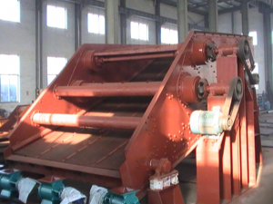 礦用振動(dòng)篩，直線振動(dòng)篩，振動(dòng)篩，篩機(jī)，篩分機(jī)，冷礦篩，礦用篩，水泥篩