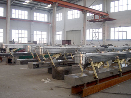 長(zhǎng)距離耐高溫輸送機(jī)