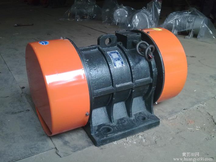 新鄉(xiāng)YZU-5-2臥式振動(dòng)電機(jī)廠家現(xiàn)貨特價(jià)出售