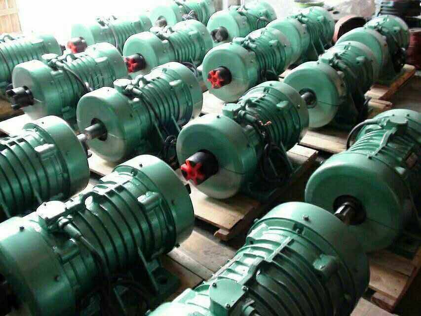 石英石壓機(jī)振動(dòng)電機(jī)