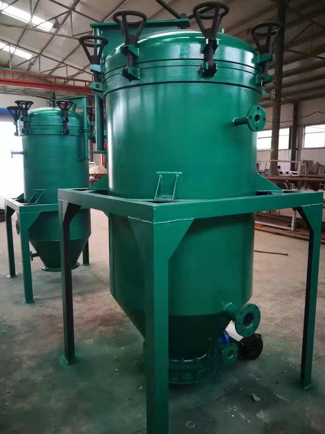 供應(yīng)德泰DT 系列無需濾布、振動(dòng)卸渣、密閉過濾基礎(chǔ)油脫色過濾機(jī)