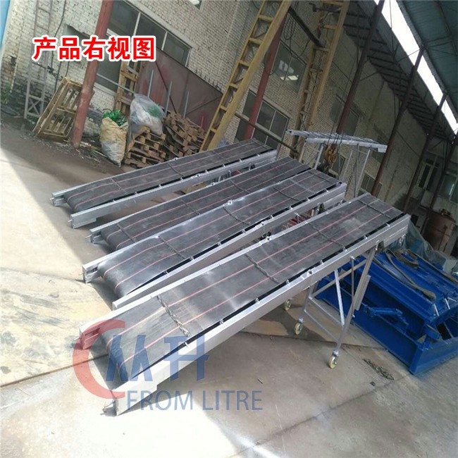 新鄉(xiāng)流水線輸送機(jī)托輥滾筒電動(dòng)可升降可移動(dòng)糧食皮帶機(jī)裝車(chē)卸貨傾斜皮帶傳送機(jī)