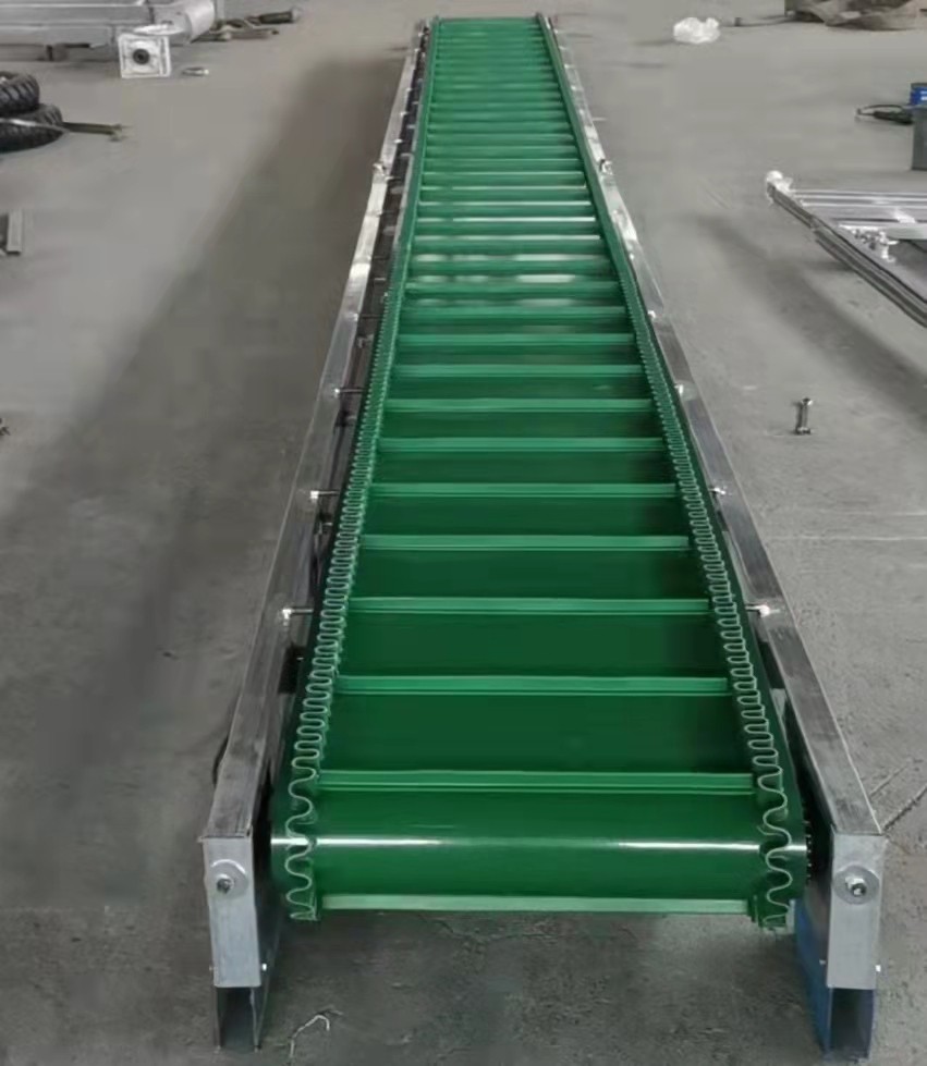食品輸送機(jī)  不銹鋼框架檔邊皮帶機(jī)			 