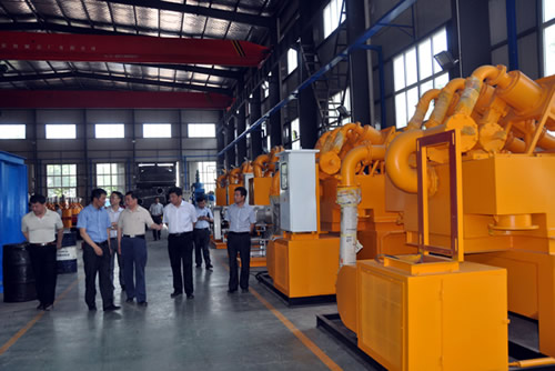湖北省科技廳副廳長(zhǎng)至黑旋風(fēng)工程機(jī)械開(kāi)發(fā)有限公司參觀考察