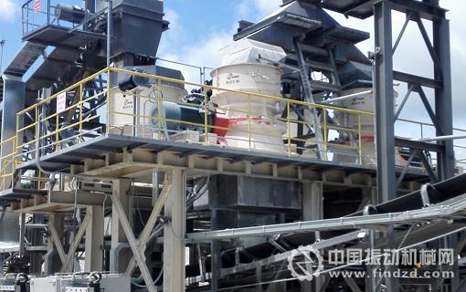 圖四 圓錐破碎機(jī)