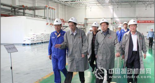 榆林市委書記戴征社(左二)來區(qū)調(diào)研指導工作