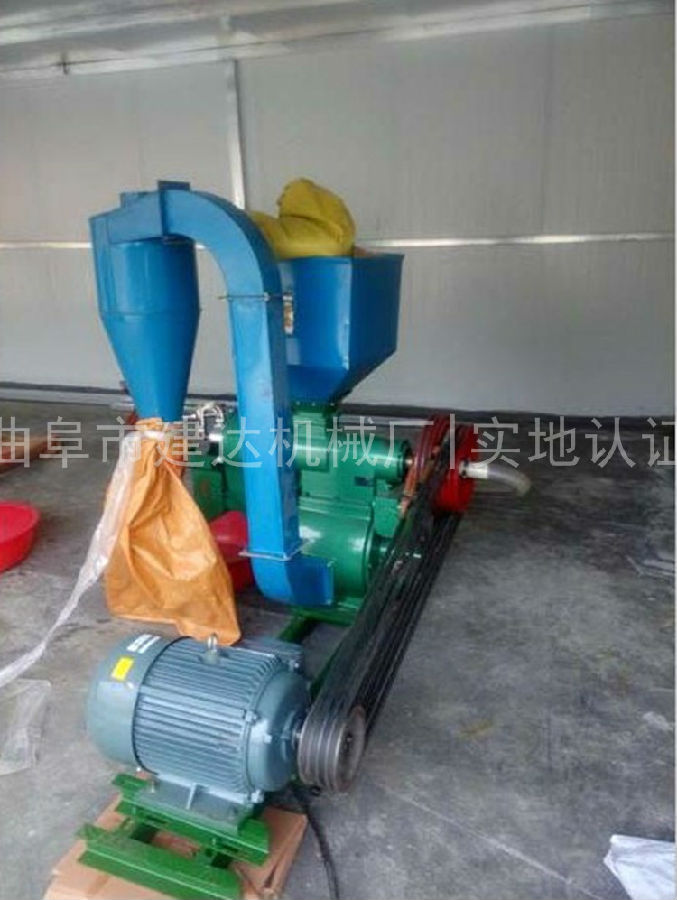 復(fù)件 碾米機(jī)試驗(yàn)現(xiàn)場.jpg