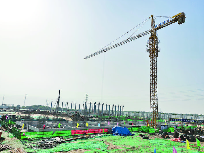 市城區(qū)建筑垃圾清運(yùn)處置及資源化利用項(xiàng)目主廠區(qū)施工現(xiàn)場