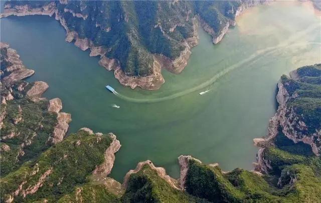 ▲河南濟(jì)源拍攝的“黃河三峽”景色 圖片來源:新華社